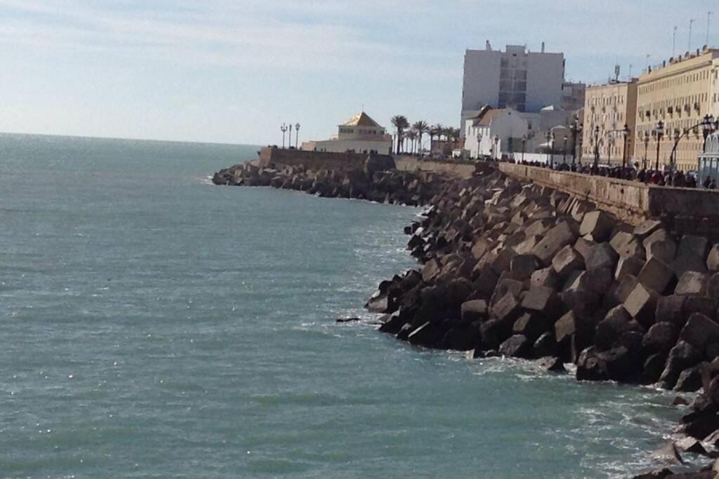 La Casona De Arboli En El Centro Con Wifi Lägenhet Cádiz Exteriör bild